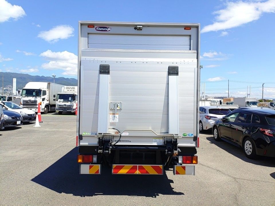 2021 Isuzu Elf auction photo 5