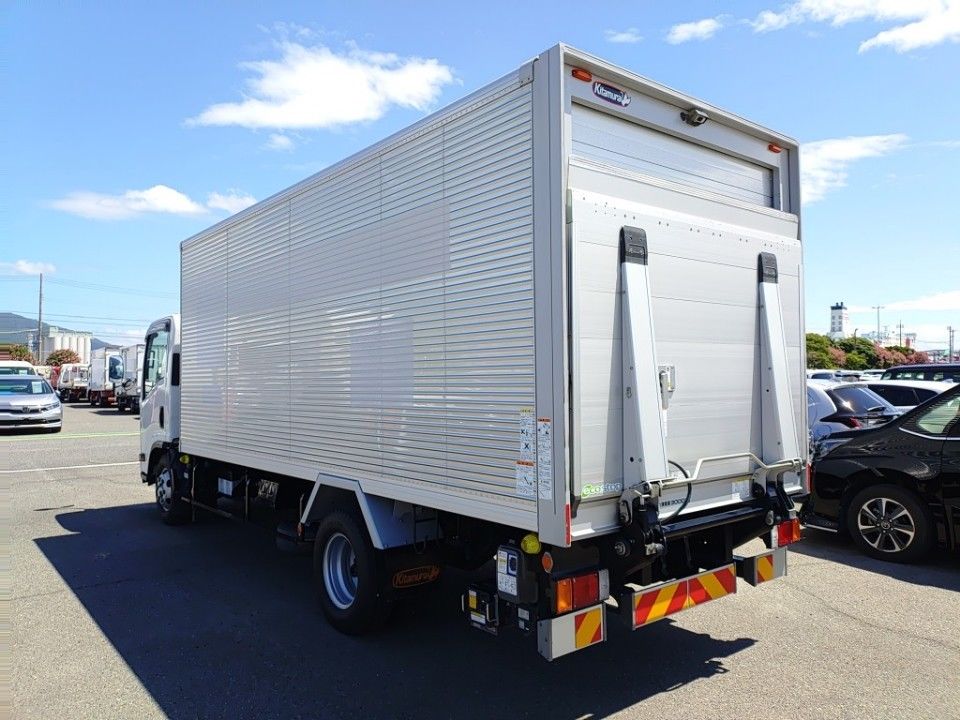 2021 Isuzu Elf auction photo 6
