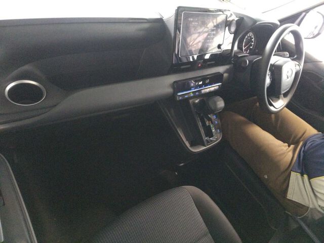 2025 Toyota Noah X auction photo 3