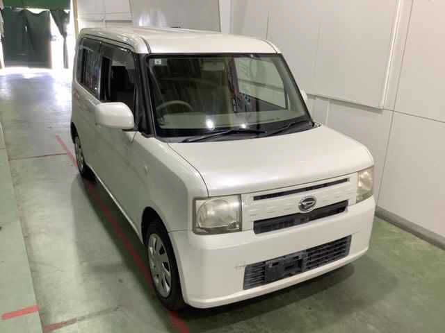 Japan Auction Vehicles 4 2011 Daihatsu ムーヴコンテ 4WD L auction photo