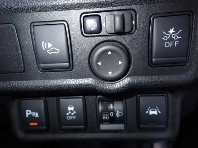 2020 Nissan Note e-POWER B auction photo 6