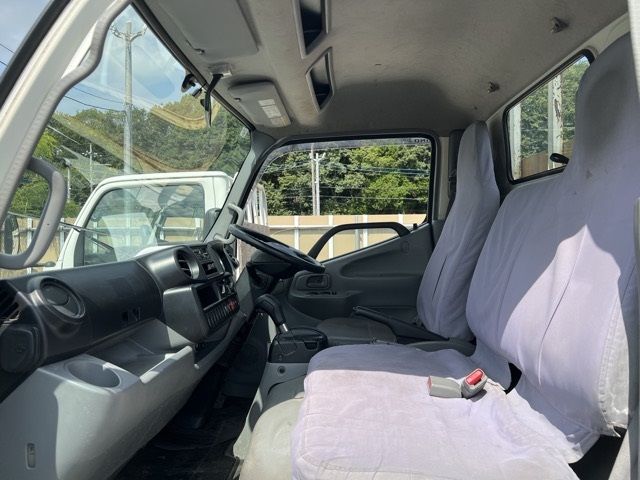 2019 Hino Dutro ヒラ auction photo 5