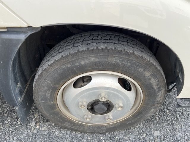 2019 Hino Dutro ヒラ auction photo 9