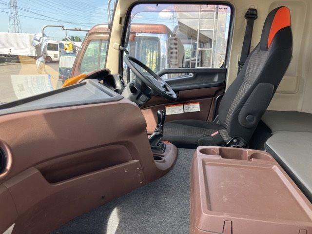 2019 Hino ダンプ auction photo 5