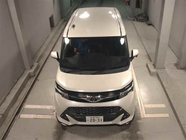 2019 Toyota Tank Custom G auction photo 6