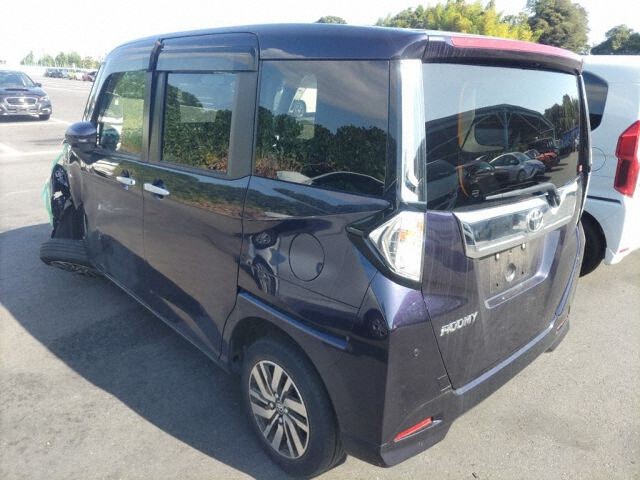 2024 Toyota Roomy Custom G auction photo 2