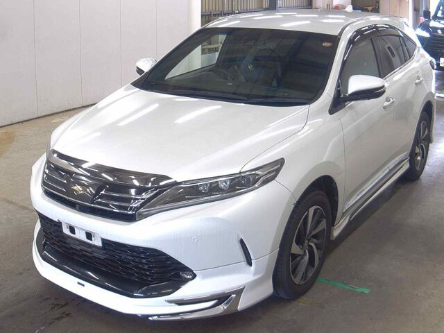 2019 Toyota Harrier progress auction photo 4