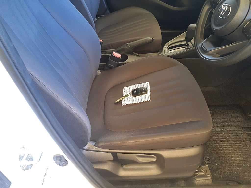 2021 Toyota Yaris X auction photo 10