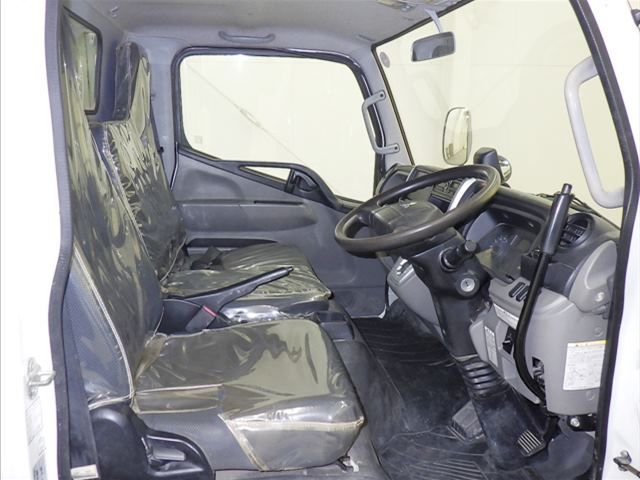 2018 Mitsubishi Fuso Canter dump auction photo 5