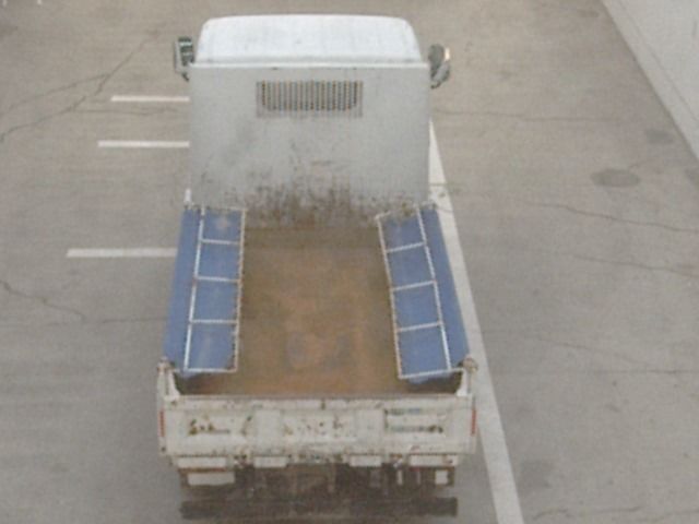 2018 Mitsubishi Fuso Canter dump auction photo 3