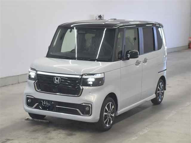 2026 Honda N_BOXカスタム Two-tone coordinated style auction photo 4