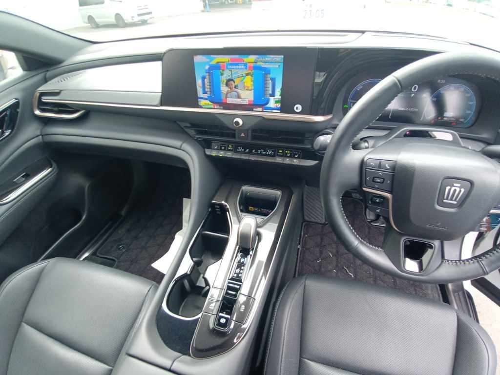 2024 Toyota Crown Sport Z 4WD auction photo 11