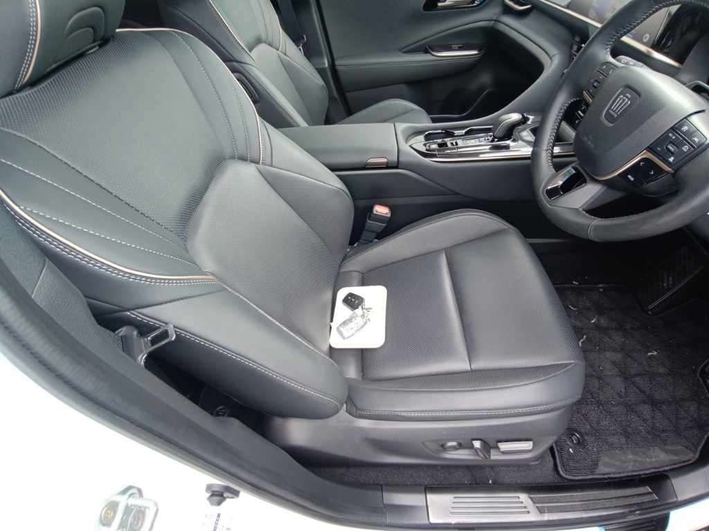 2024 Toyota Crown Sport Z 4WD auction photo 10
