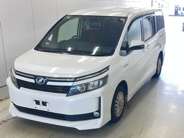 2014 Toyota Voxy ハイブリッドV Japan auction vehicle