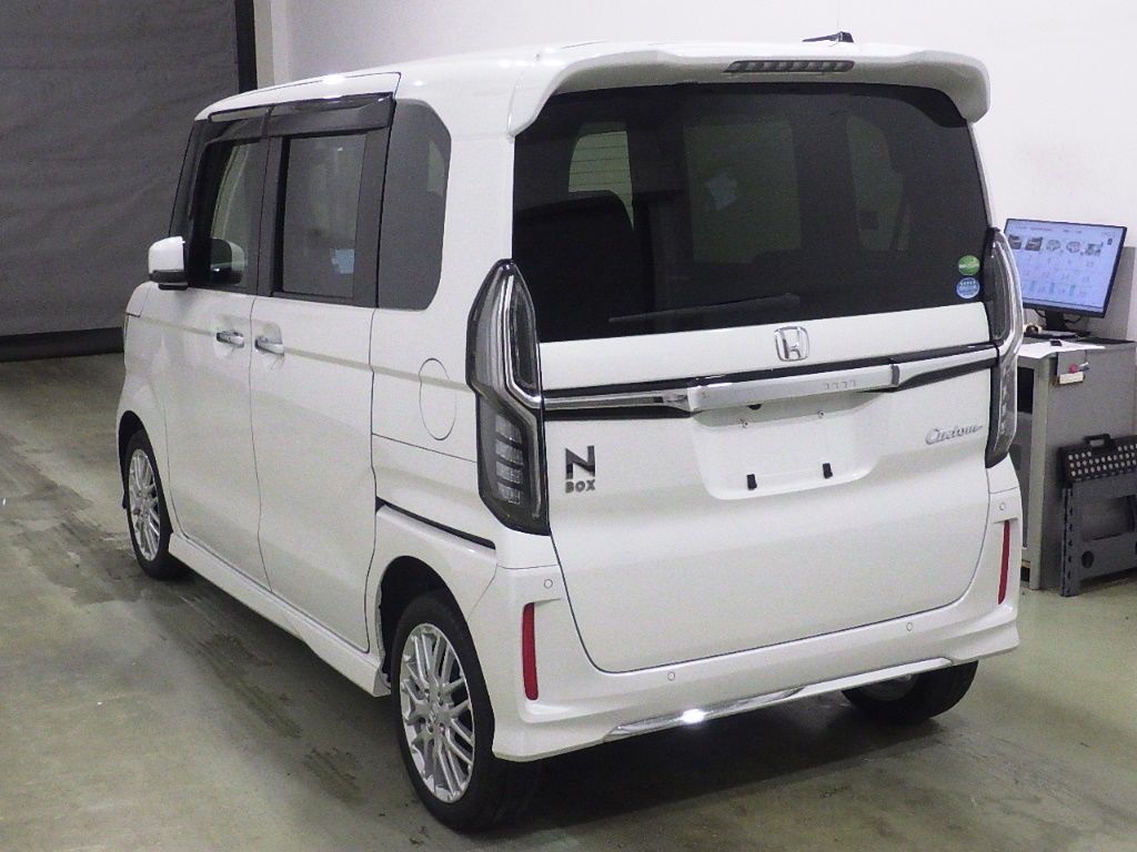 2021 Honda N-BOX 4WD カスタムLターボ auction photo 5