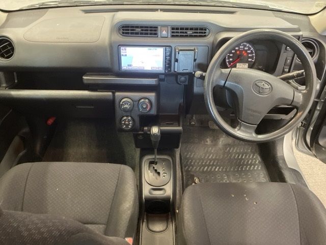 2016 Toyota Succeed バン UL auction photo 5