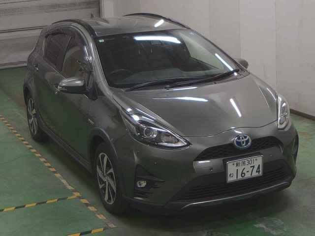 2019 Toyota Aqua クロスオーバーグラム Japan auction vehicle