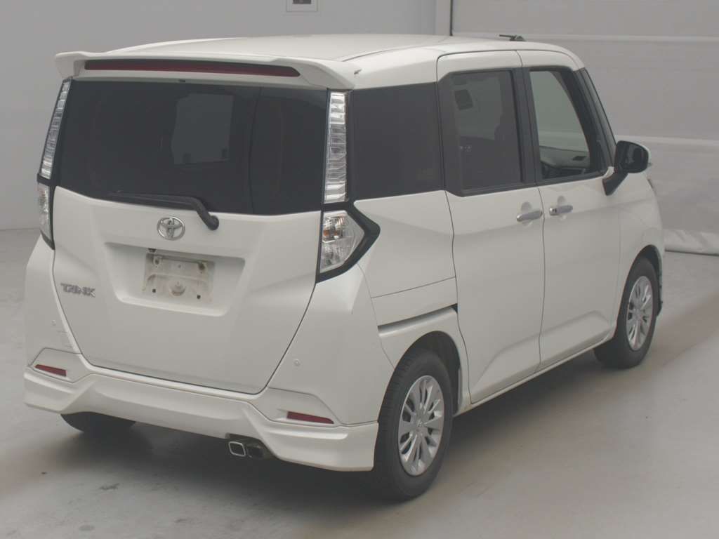 2018 Toyota Tank G-T auction photo 2