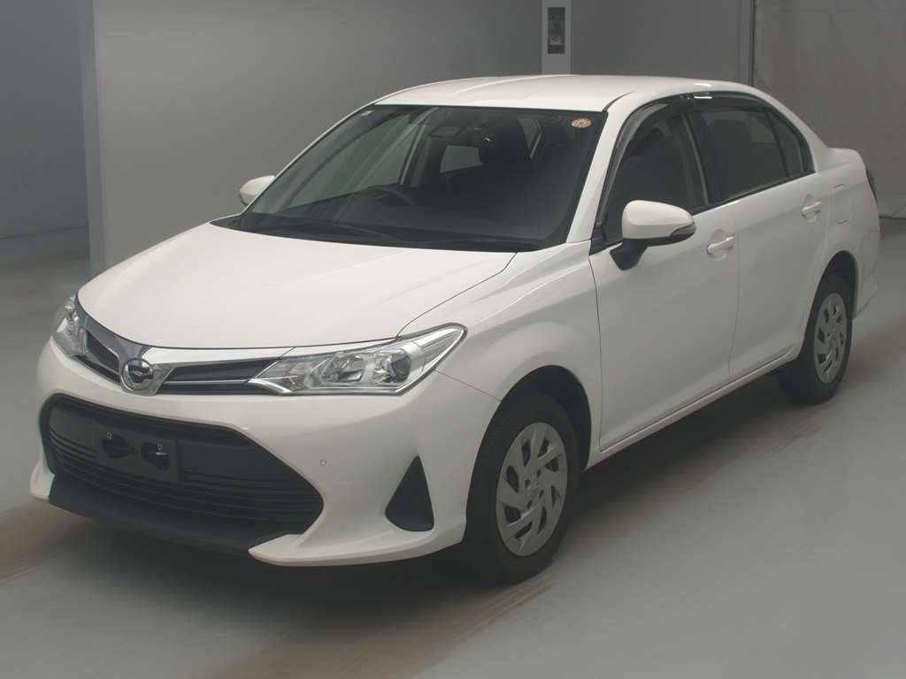 2021 Toyota Corolla Axio EX 4WD Japan auction vehicle