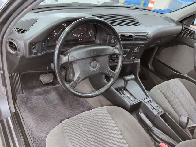 1994 BMW 5 Series 525I auction photo 3