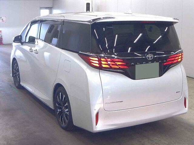 2024 Toyota Alphard Executive Lounge auction photo 2