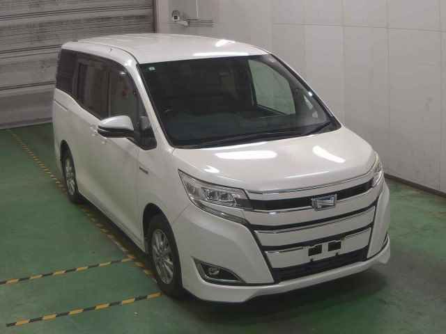 2017 Toyota Noah ハイブリッドG Japan auction vehicle