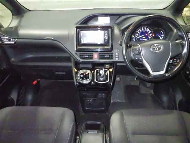 2017 Toyota Noah ハイブリッドG auction photo 3