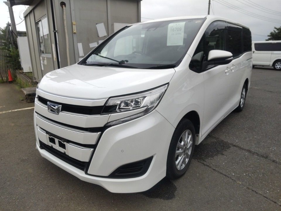 Japan Auction Vehicles 34 2021 Toyota Noah auction photo