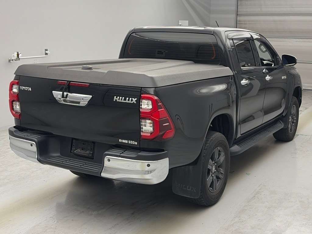 2023 Toyota Hilux Z 4WD auction photo 2
