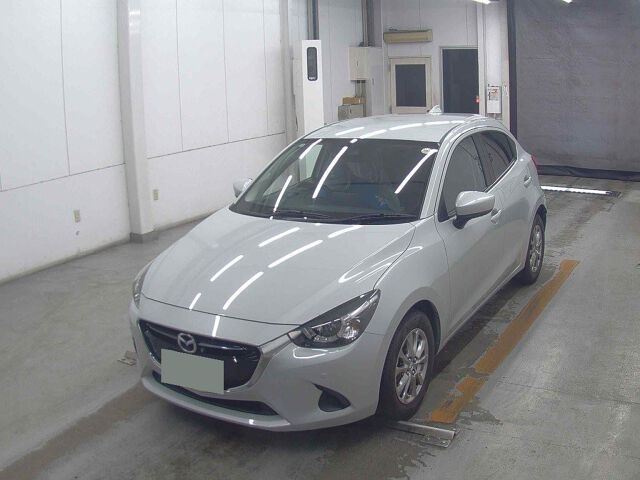 2018 Mazda Demio 15Sノブルクリムゾン auction photo 4