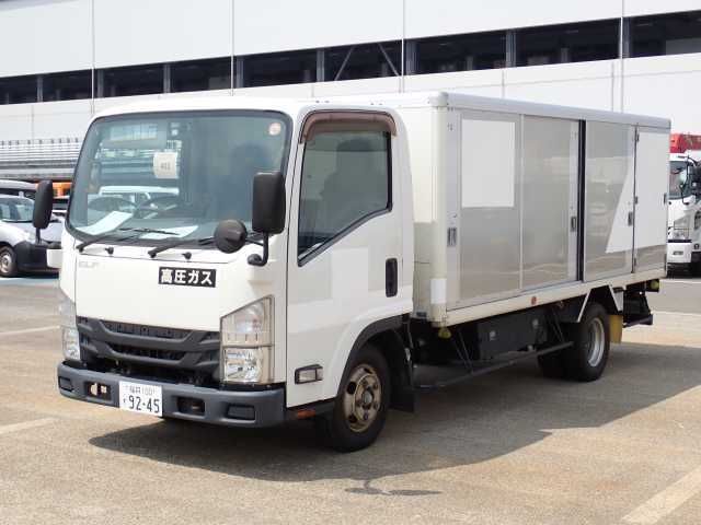 Japan Auction Vehicles 15 2017 Isuzu Elf 2.0T ボトルカー auction photo