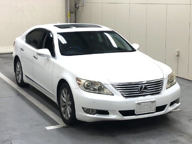 2011 Lexus LS LS460 バージョンC Japan auction vehicle