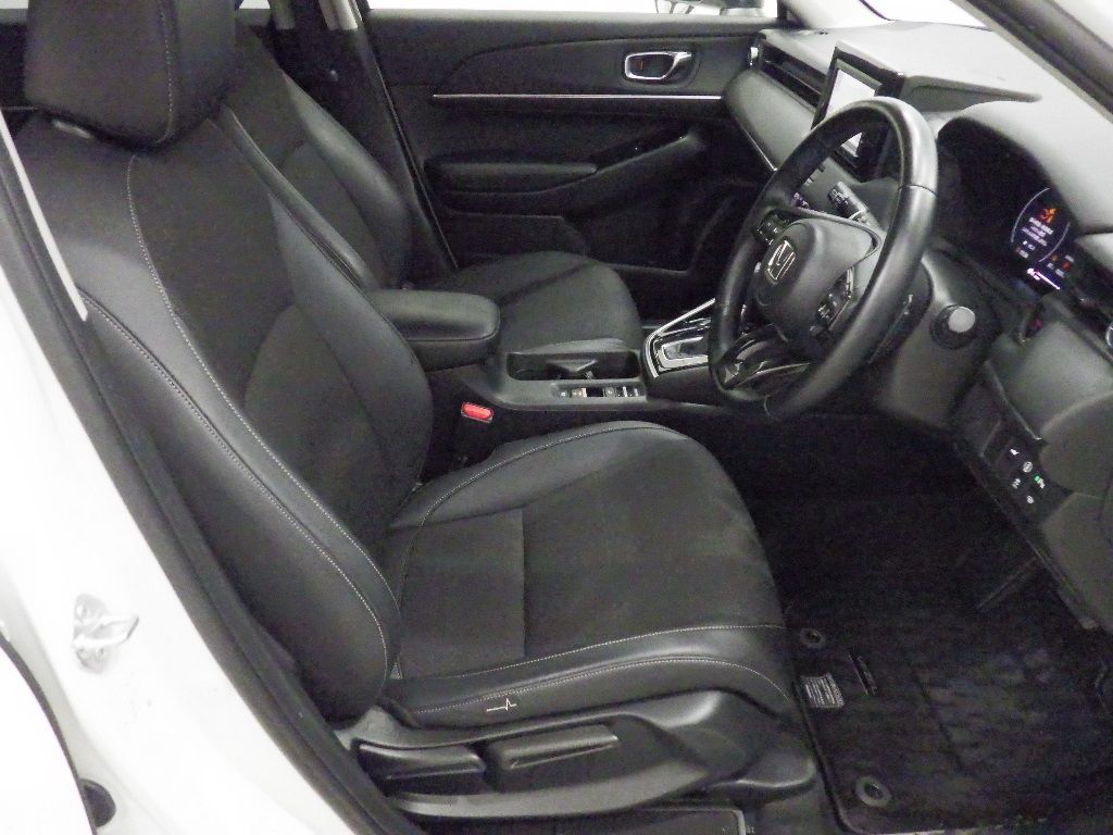 2023 Honda Vezel e:HEV Z auction photo 6