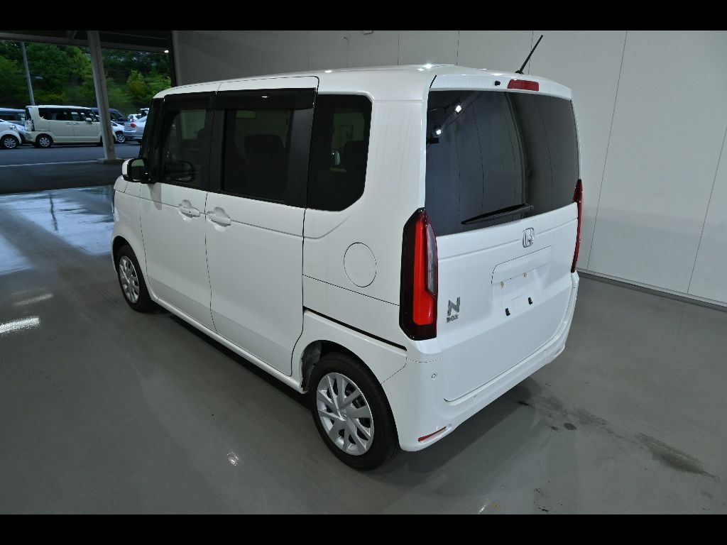 2023 Honda N-BOX auction photo 5