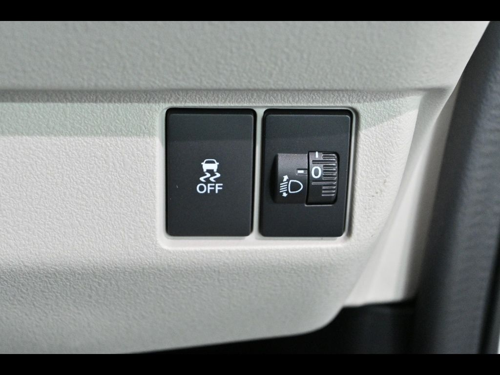 2023 Honda N-BOX auction photo 9