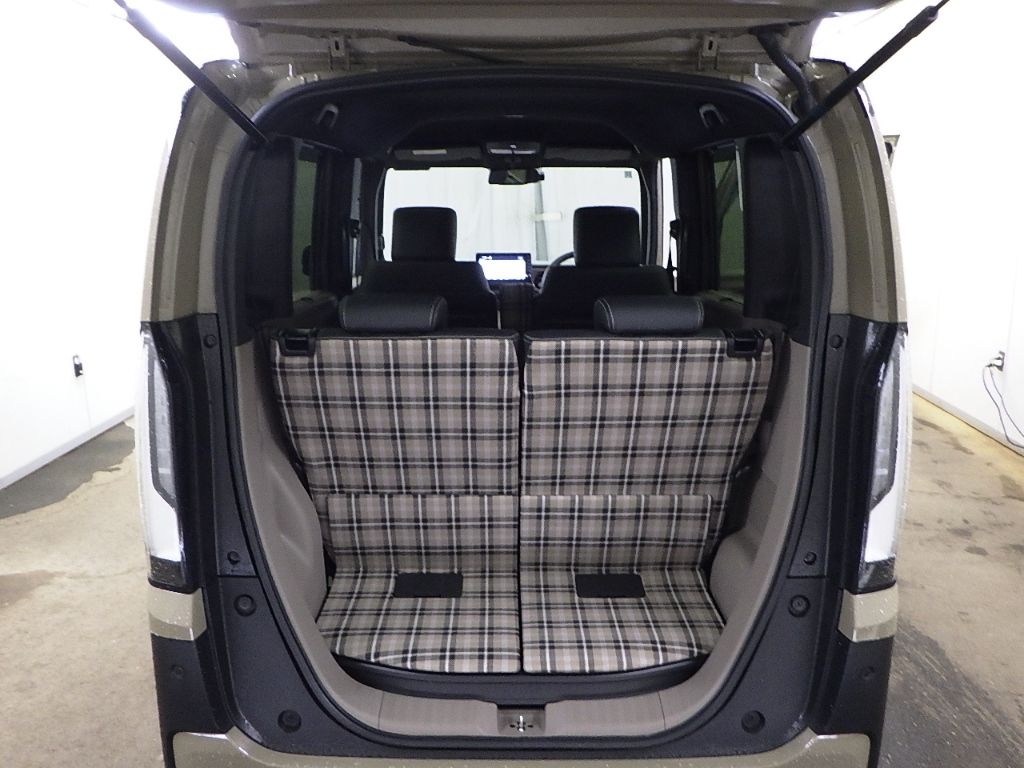 2024 Honda N-BOX 4WD ジョイターボ2トーン auction photo 8