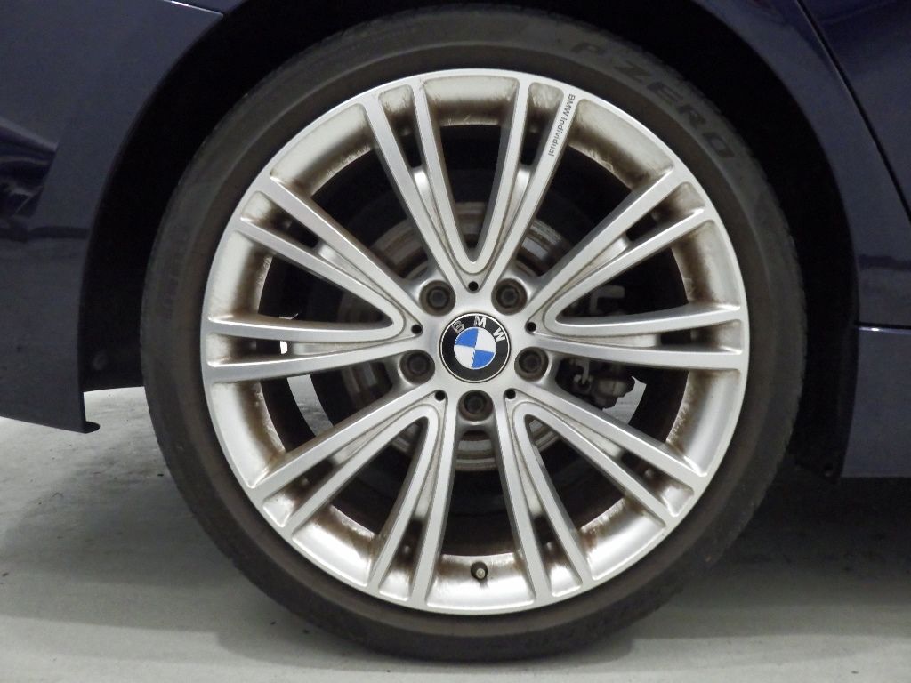 2017 BMW 3 Series 330e Luxury iPerformance auction photo 9