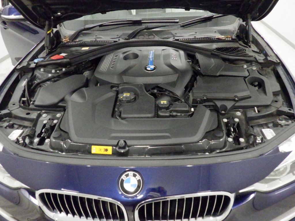 2017 BMW 3 Series 330e Luxury iPerformance auction photo 13