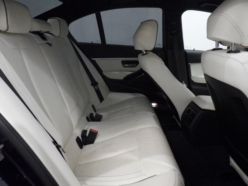 2017 BMW 3 Series 330e Luxury iPerformance auction photo 7
