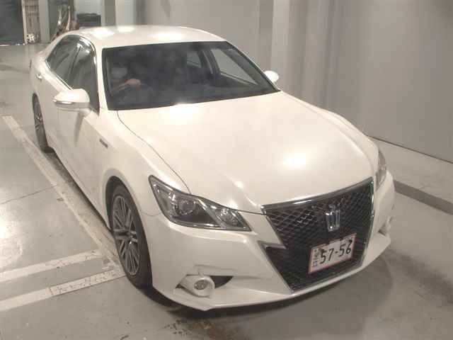 Japan Auction Vehicles 11 2013 Toyota Crown Hybrid Athlete S auction photo