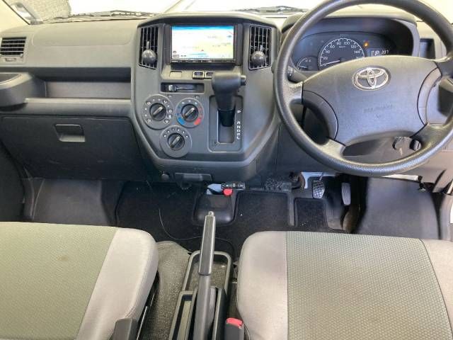2021 Toyota TownAce Van GL auction photo 4