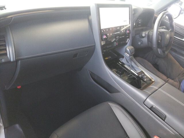 2024 Toyota Alphard Z auction photo 3