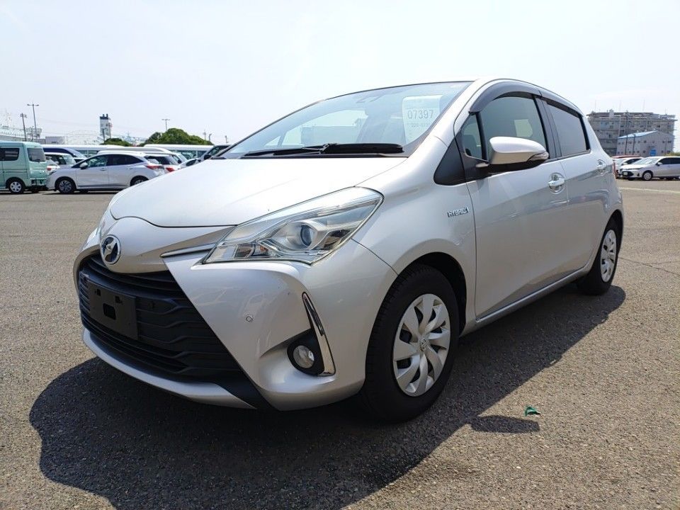 2019 Toyota Vitz Japan auction vehicle