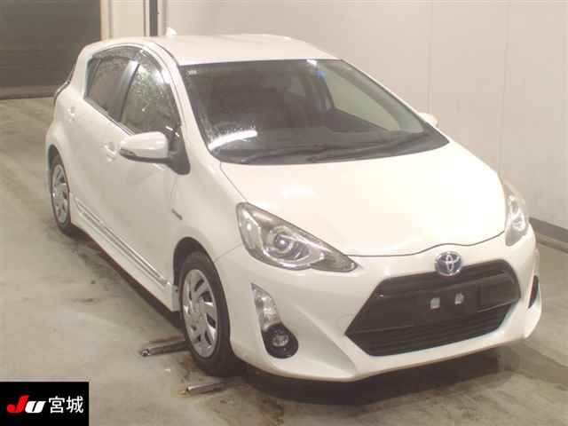 2015 Toyota Aqua G Black Soft Leather Select Japan auction vehicle