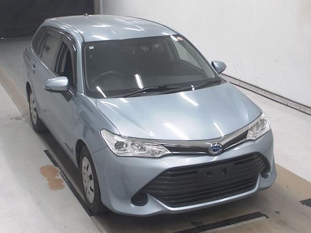 2015 Toyota Corolla Fielder ハイブリッド Japan auction vehicle