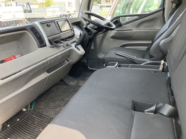 2016 Mitsubishi Fuso Canter Hira auction photo 5