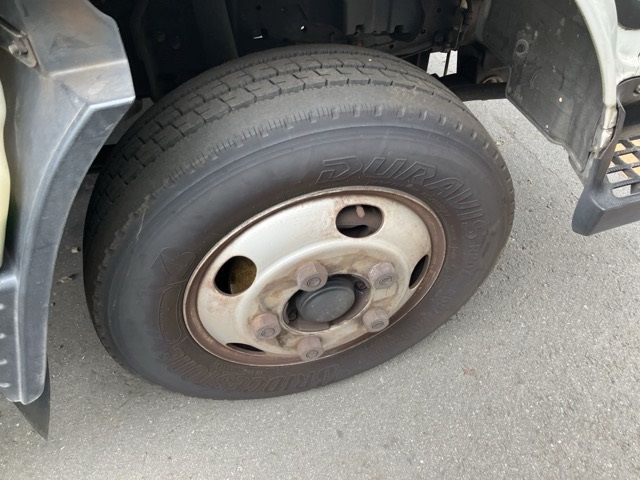 2016 Mitsubishi Fuso Canter Hira auction photo 9