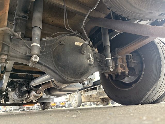 2016 Mitsubishi Fuso Canter Hira auction photo 10