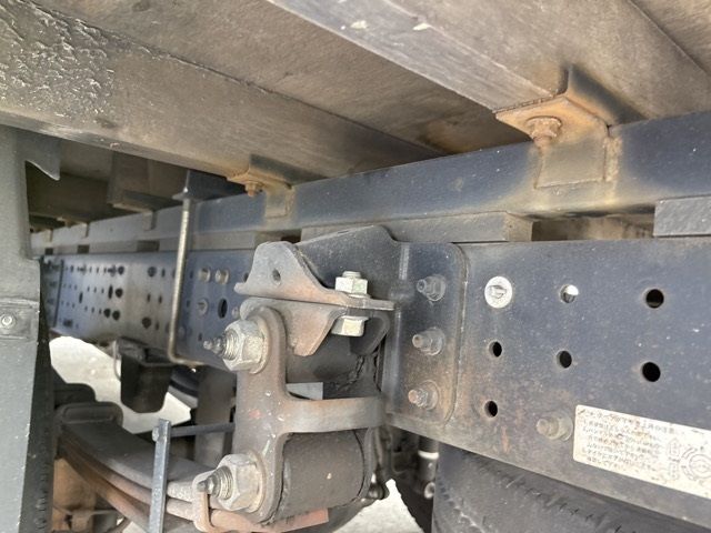 2016 Mitsubishi Fuso Canter Hira auction photo 14