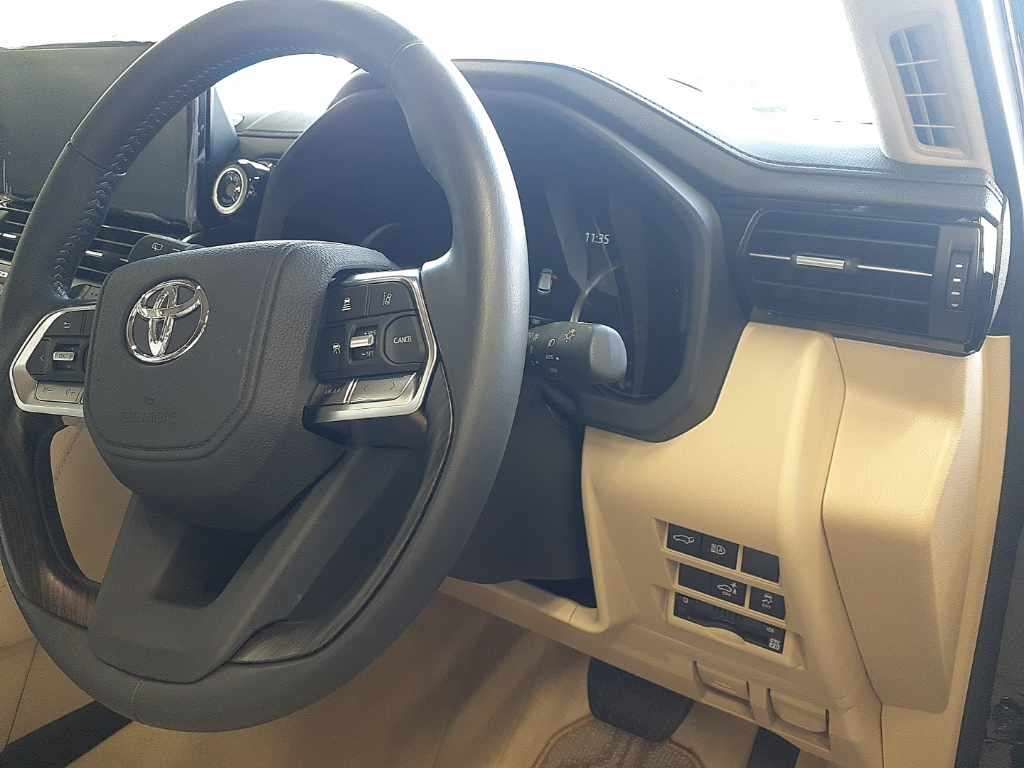 2023 Toyota Land Cruiser ZX 4WD auction photo 9